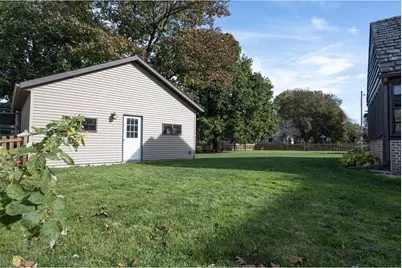 1326  Thomas Ave, Watertown, WI 53094 - Photo 7