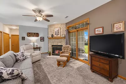 N161W18927  Heather Lynn Cir, Jackson, WI 53037 - Photo 9