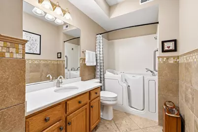 N161W18927  Heather Lynn Cir, Jackson, WI 53037 - Photo 17
