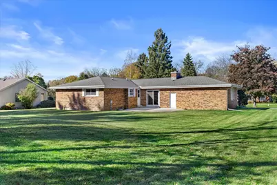 S68W17693  Marybeck Ln, Muskego, WI 53150 - Photo 7