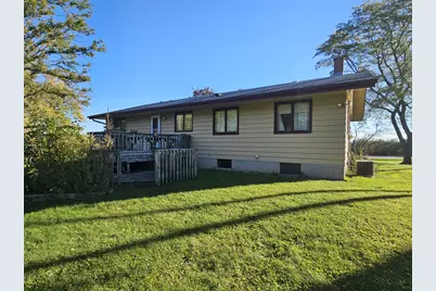 5011  River Rd, West Bend, WI 53095 - Photo 7