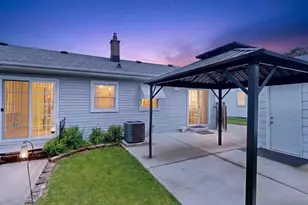 6829 W Arthur Ave, West Allis, WI 53219 - Photo 5