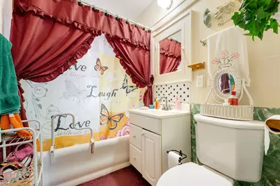 4881 N 27th St, Milwaukee, WI 53209 - Photo 9