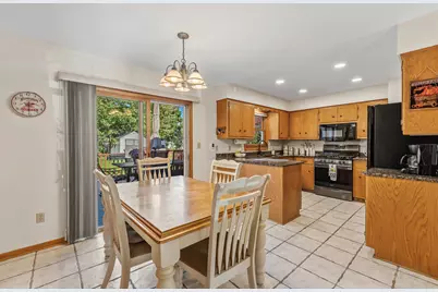1263  River Park Cir, Mukwonago, WI 53149 - Photo 9