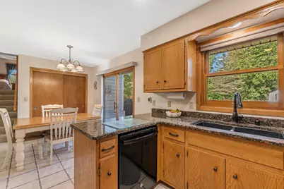 1263  River Park Cir, Mukwonago, WI 53149 - Photo 11