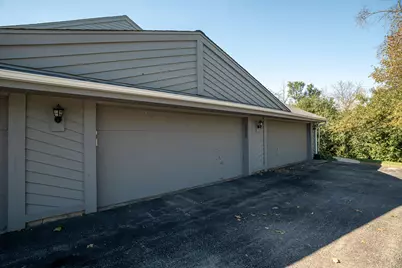 15638 W Ridge Rd, New Berlin, WI 53151 - Photo 29