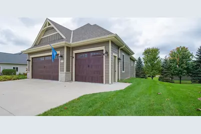 1525  Highlandview Dr, West Bend, WI 53095 - Photo 35