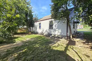 357 E Gauer Cir, Milwaukee, WI 53207 - Photo 33