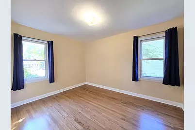 357 E Gauer Cir, Milwaukee, WI 53207 - Photo 21