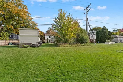 5755 N Argyle Ave, Glendale, WI 53209 - Photo 25