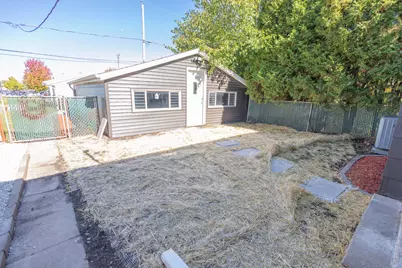 1020  Carrington Ave, South Milwaukee, WI 53172 - Photo 23