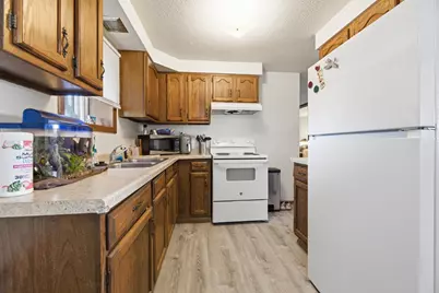 823  Goodman Ct, Sparta, WI 54656 - Photo 13