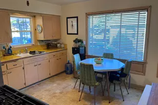 5443 W Hayes Ave, West Allis, WI 53219 - Photo 7