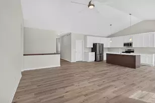 1269 West Kiddle Ln, Racine, WI 53182 - Photo 5
