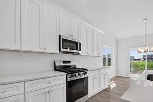 1269 West Kiddle Ln, Racine, WI 53182 - Photo 11