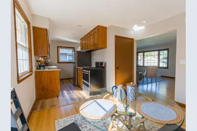 5303 W Wilbur Ave, Greenfield, WI 53220 - Photo 5