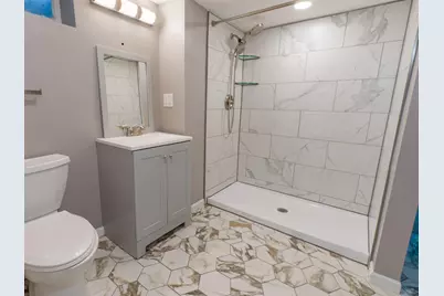 5303 W Wilbur Ave, Greenfield, WI 53220 - Photo 23