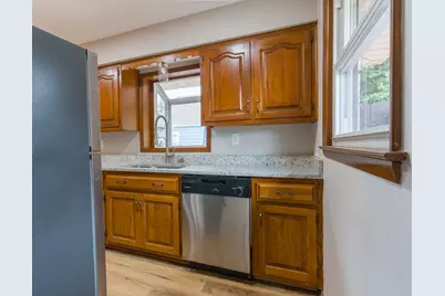 5303 W Wilbur Ave, Greenfield, WI 53220 - Photo 41