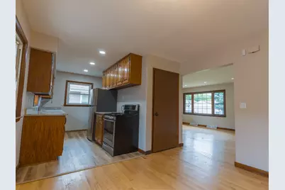 5303 W Wilbur Ave, Greenfield, WI 53220 - Photo 35
