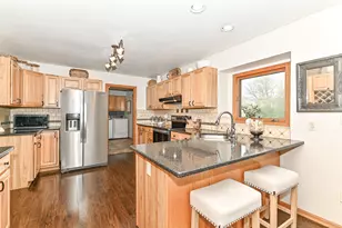 158 Mill Ave, Racine, WI 53182 - Photo 17