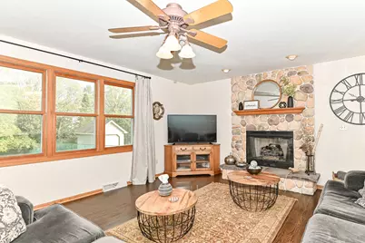 158  Mill Ave, Racine, WI 53182 - Photo 21