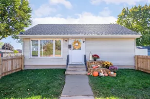 505 W Waterford Ave, Milwaukee, WI 53207 - Photo 1