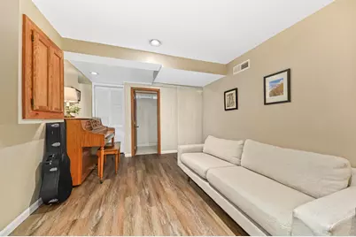 505 W Waterford Ave, Milwaukee, WI 53207 - Photo 17