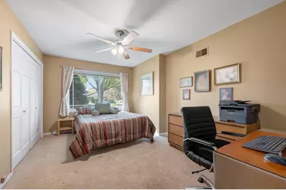 8900 N Greenvale Rd, Bayside, WI 53217 - Photo 19