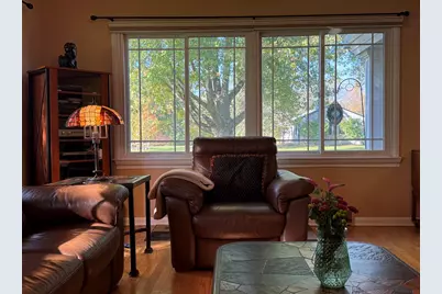 8900 N Greenvale Rd, Bayside, WI 53217 - Photo 5