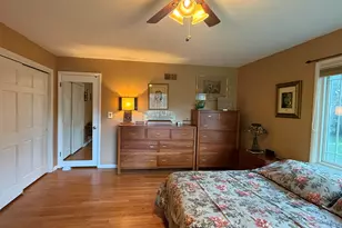 8900 N Greenvale Rd, Bayside, WI 53217 - Photo 19