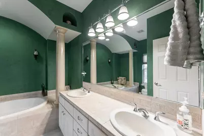 756  Tallgrass Ct, Richfield, WI 53017 - Photo 17