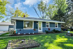 15401 Spring St, Racine, WI 53182 - Photo 3