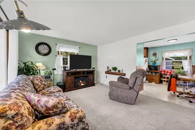 15401  Spring St, Racine, WI 53182 - Photo 5