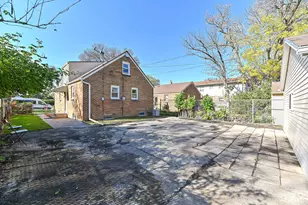 3270 S 51st St, Milwaukee, WI 53219 - Photo 37