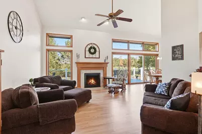 1556  Fox Run Dr, Twin Lakes, WI 53181 - Photo 7