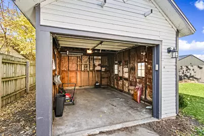 608 S 2nd St, Watertown, WI 53094 - Photo 33