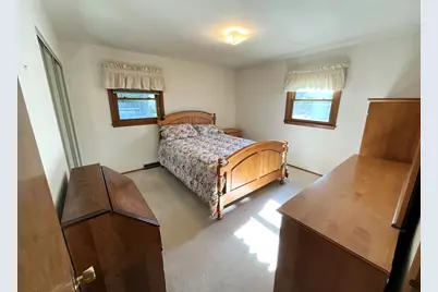 W173N8464  Westbridge Ave, Menomonee Falls, WI 53051 - Photo 11