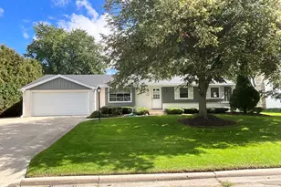W173N8464 Westbridge Ave, Menomonee Falls, WI 53051 - Photo 1