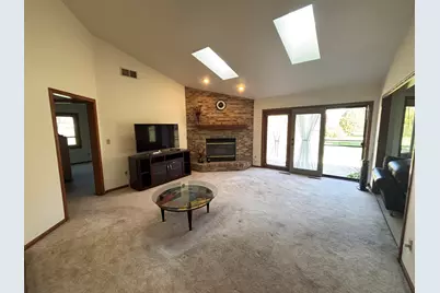 750  Century Ct, Slinger, WI 53086 - Photo 7