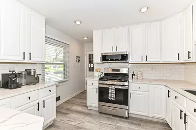 3419 W Parnell Ave, Milwaukee, WI 53221 - Photo 5