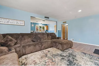 416 S Immell St, Blair, WI 54616 - Photo 3