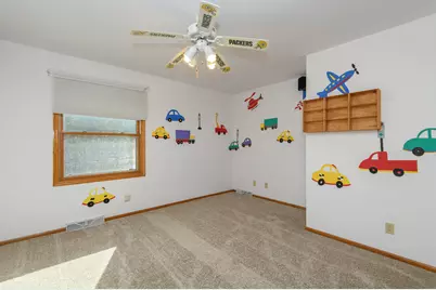930 W Laramie Ln, Bayside, WI 53217 - Photo 27