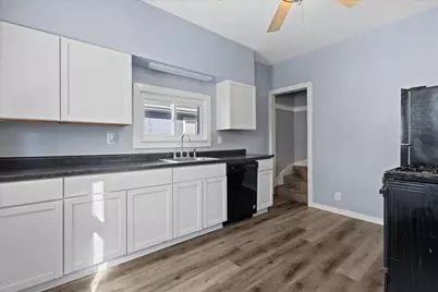 2924  93rd St, Sturtevant, WI 53177 - Photo 5