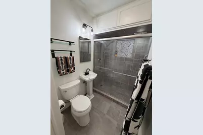 919 E Holt Ave, Milwaukee, WI 53207 - Photo 15