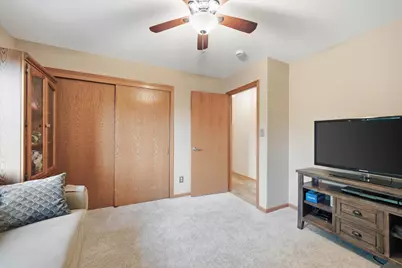 258  Bastogne Ct, Belgium, WI 53004 - Photo 19