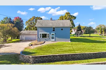 657  Clare Ln, Erin, WI 53027 - Photo 3