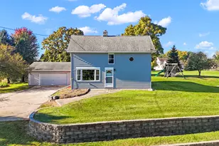 657 Clare Ln, Erin, WI 53027 - Photo 3