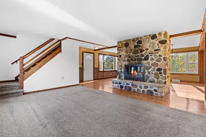 657  Clare Ln, Erin, WI 53027 - Photo 5