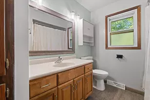 7360 Old Loomis Rd, Greendale, WI 53129 - Photo 35