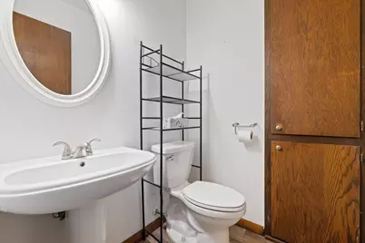 7360  Old Loomis Rd #7362, Greendale, WI 53129 - Photo 13